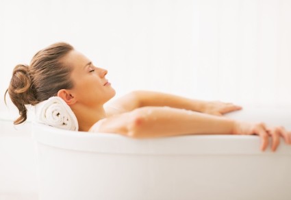 Бороться с приступами невралгии поможет лечебная ванна