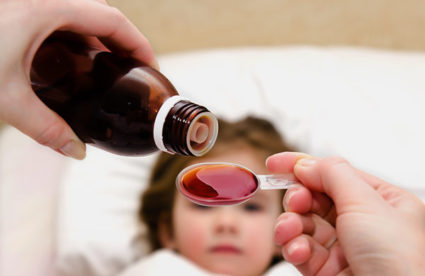 Препараты в микстуре легче всего давать детям