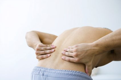 Болями спины подвержены многие люди