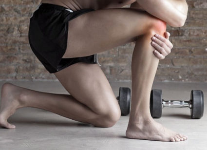 При постоянных болях в колене,может произойти деформация сустава