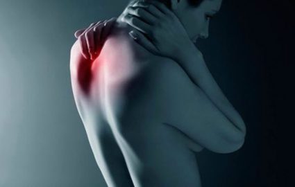 Шейно- плечевой синдром может спровоцировать остеохондроз сустава