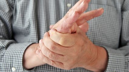 Пережим нервно-сосудистого пучка,основная причина онемения пальцев