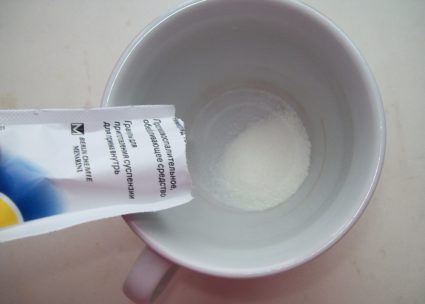 Лекарство в чашке