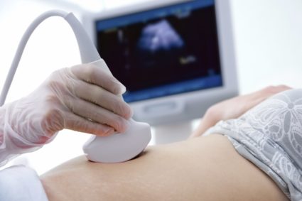 УЗИ малого таза способно выявить патологии репродуктивных органов у женщин