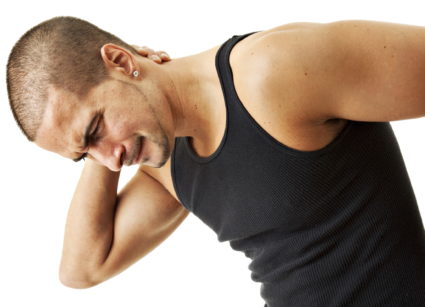 Травма может справоцировать шейно- плечевой синдром