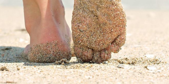 Хождение по песку как средство профилактики